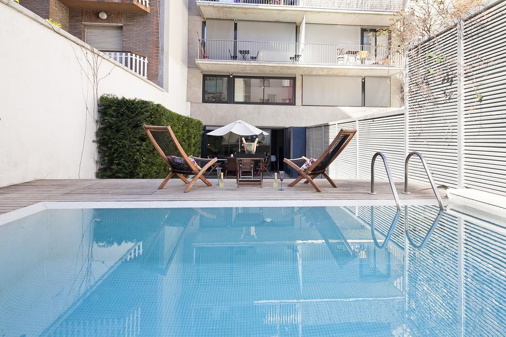 - Private Pool&garden Center Appartement *